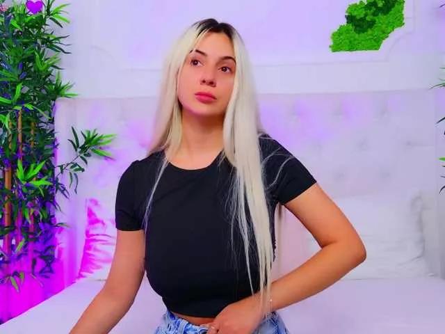 AriannaSins from BongaCams