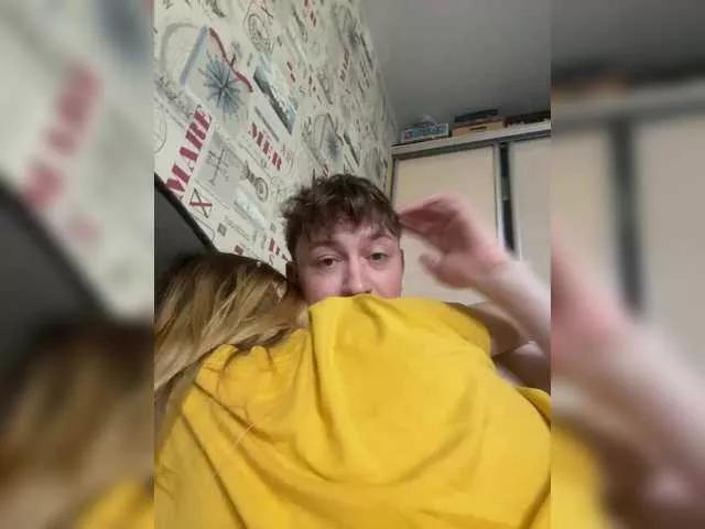 LinaTwins from BongaCams