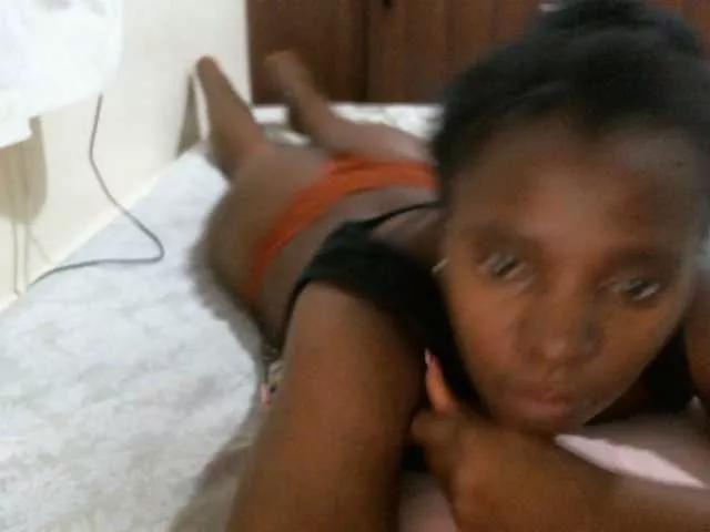 Queen-terry from BongaCams