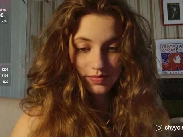 Sarahsupershy from BongaCams