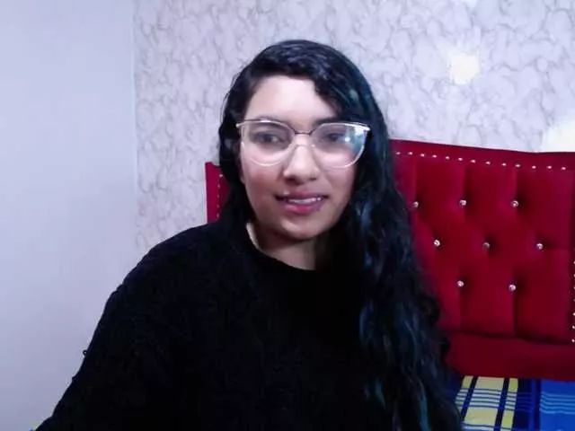 vale12510 from BongaCams