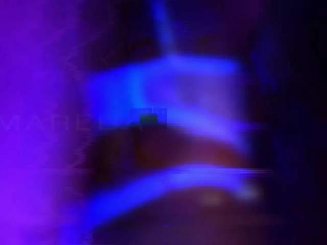Your-red-wine from BongaCams
