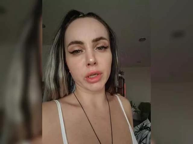 Your-red-wine from BongaCams