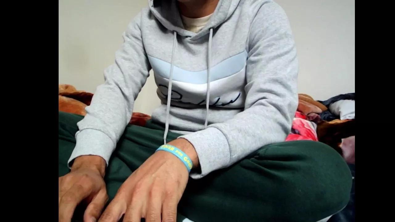 Aazbbz20 from Cam4