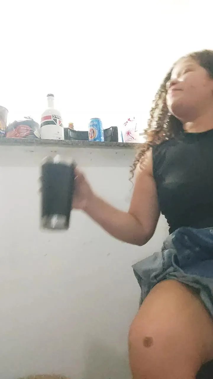 Offline Aieloucura on Cam4