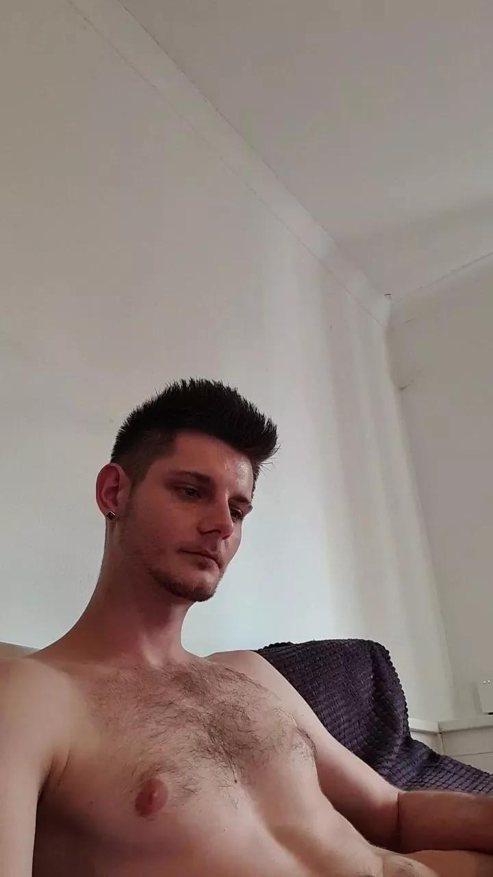 BatboyB1 from Cam4