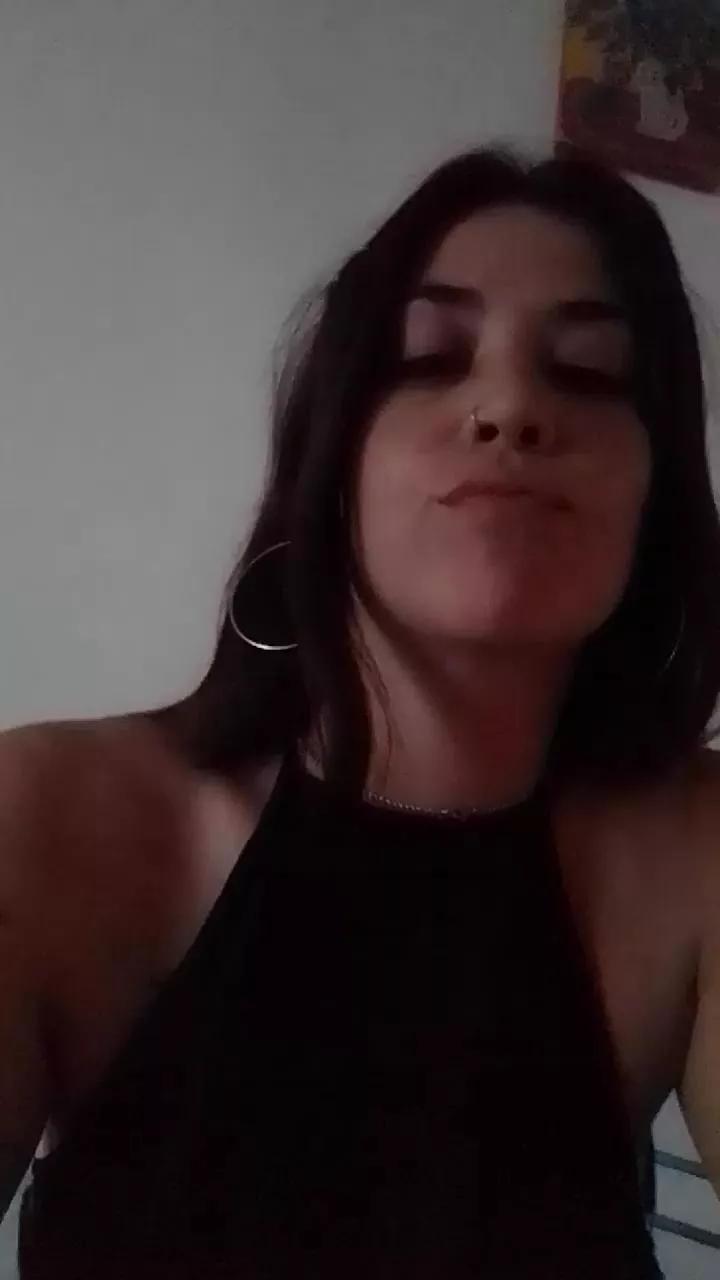 bellaHot6 from Cam4