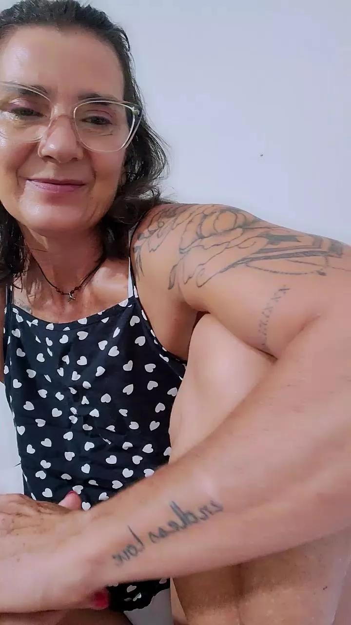 Bellaju from Cam4