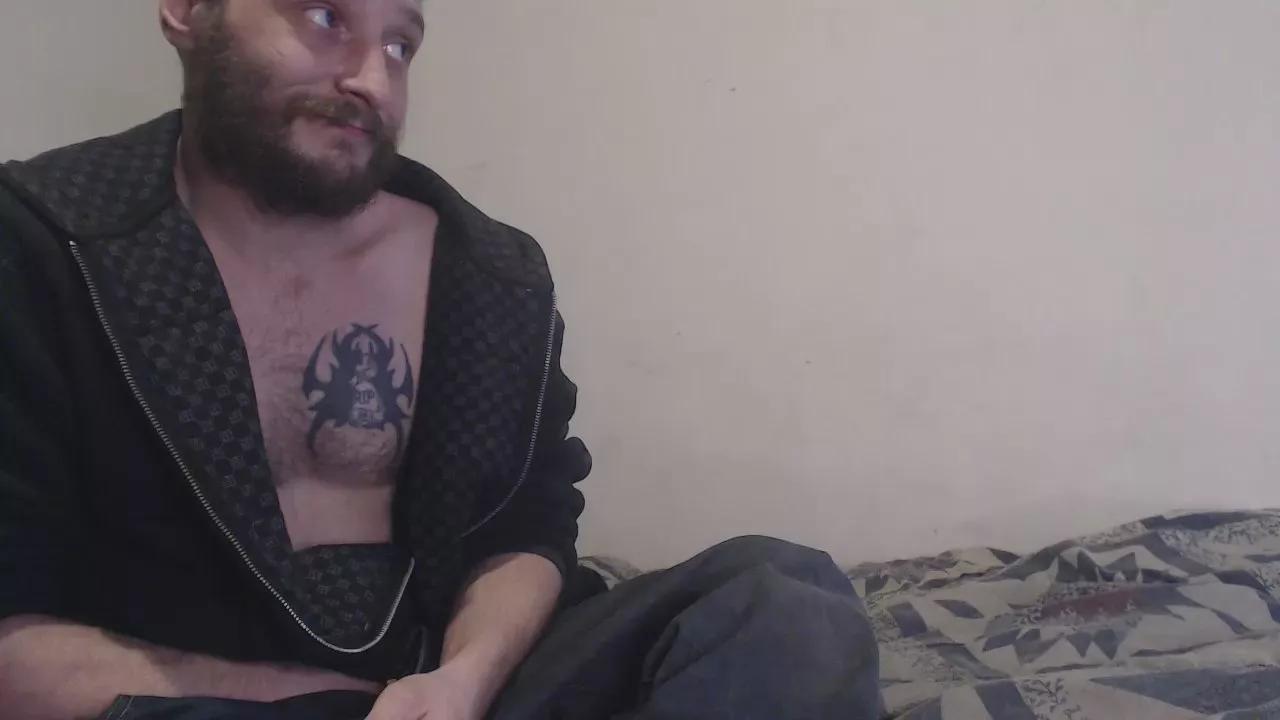 bigBUZZZZ69 from Cam4