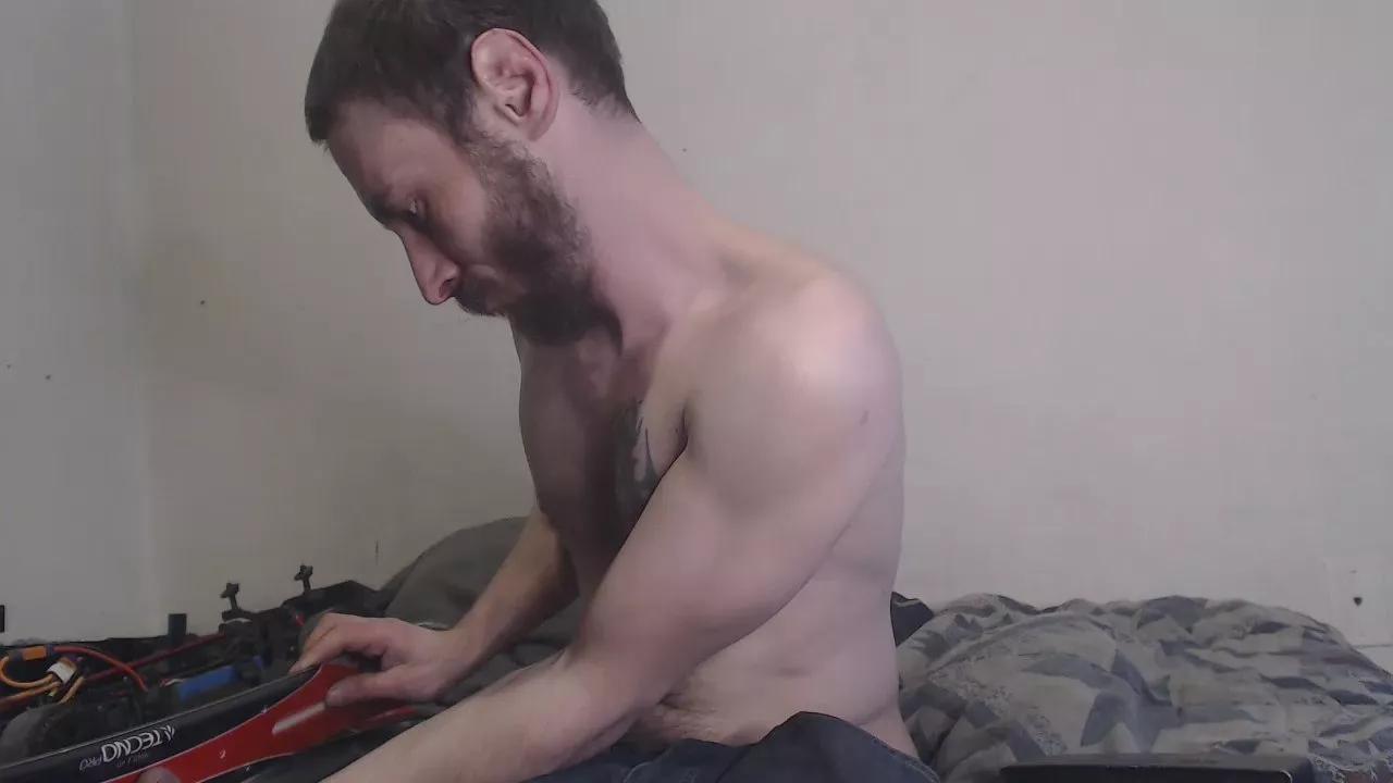 bigBUZZZZ69 from Cam4