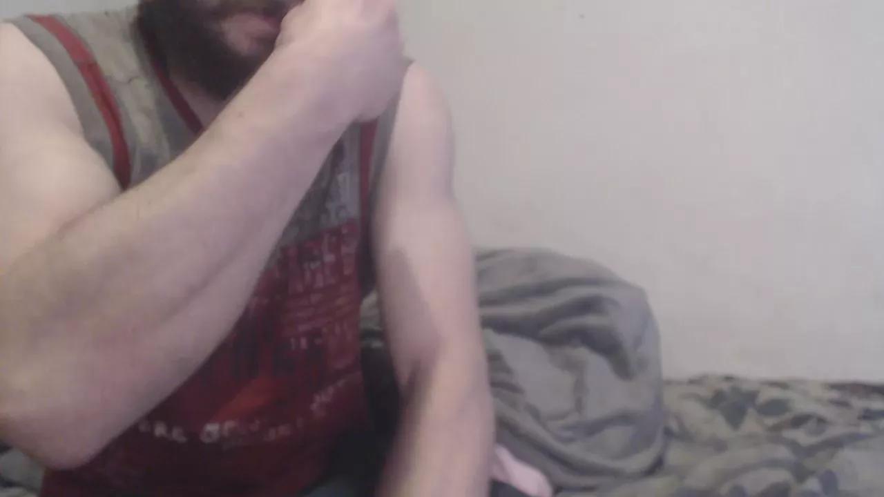 bigBUZZZZ69 from Cam4