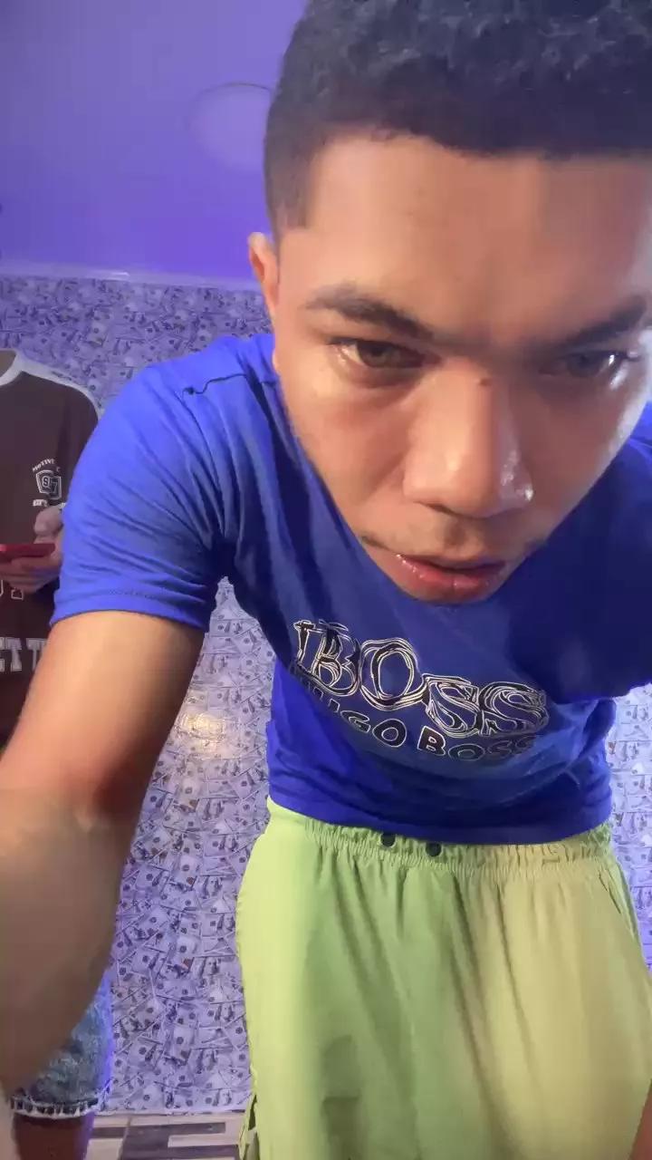 biglatinhard777 on Cam4