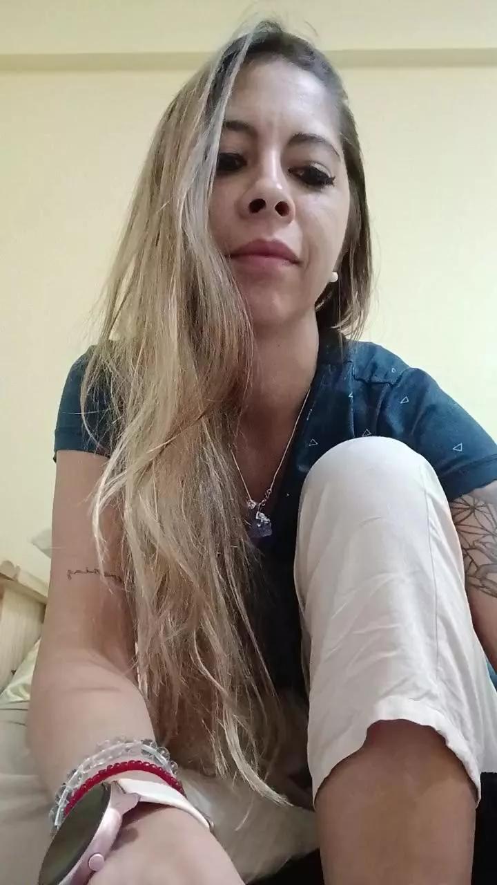 Celes90 from Cam4