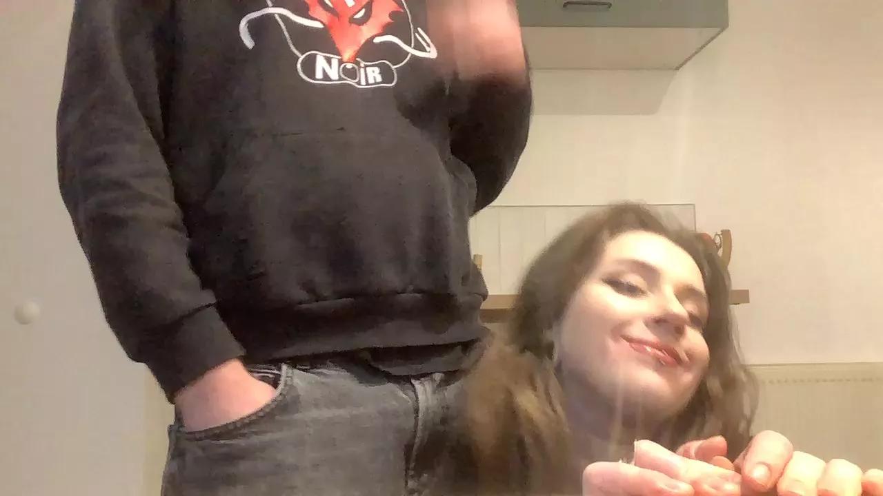 Cummax from Cam4