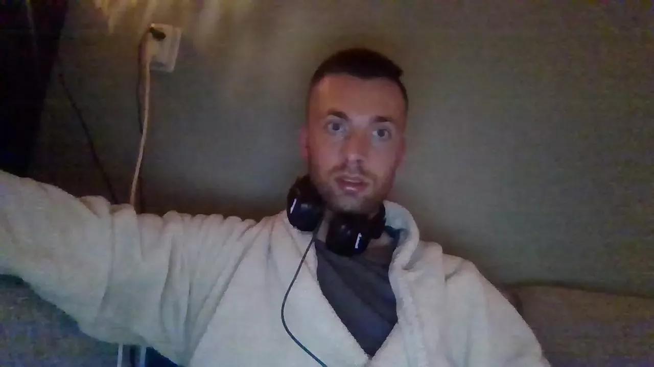 Danny1993_xxx from Cam4