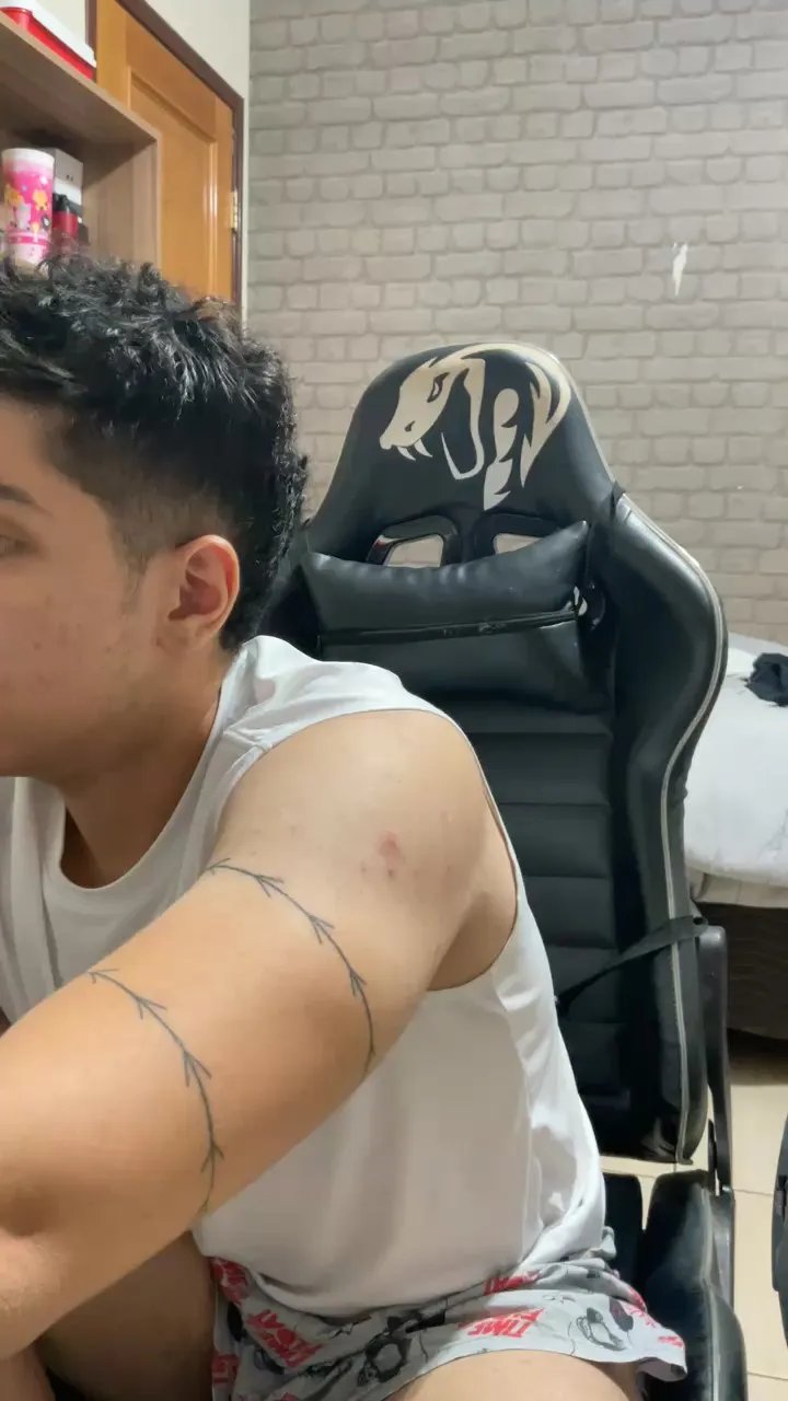 Offline EDuardoBranco on Cam4