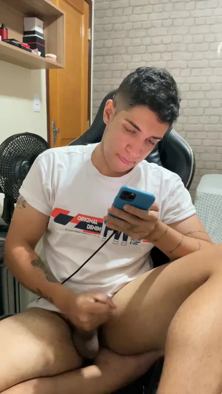 Offline EDuardoBranco on Cam4