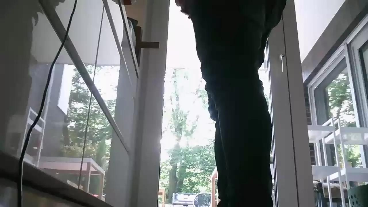 Erleichtbi from Cam4