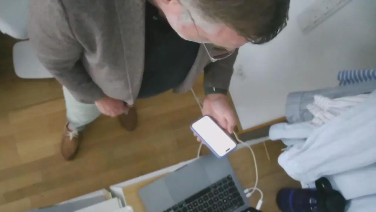 Erleichtbi from Cam4