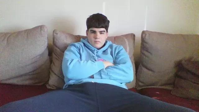 Gooodboii_ from Cam4