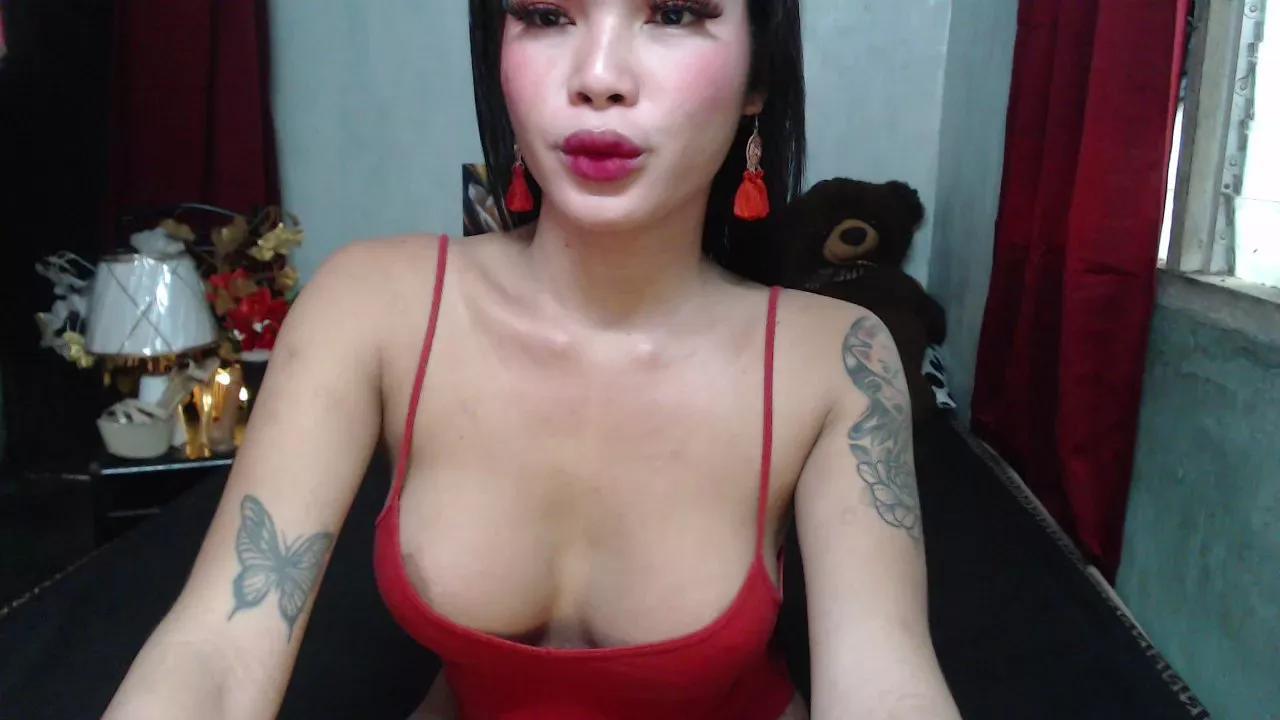great1surprise on Cam4
