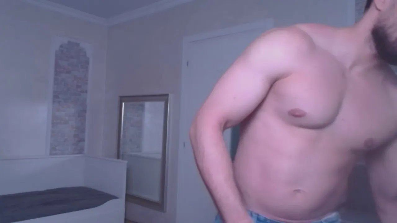 Offline IvanHyde on Cam4