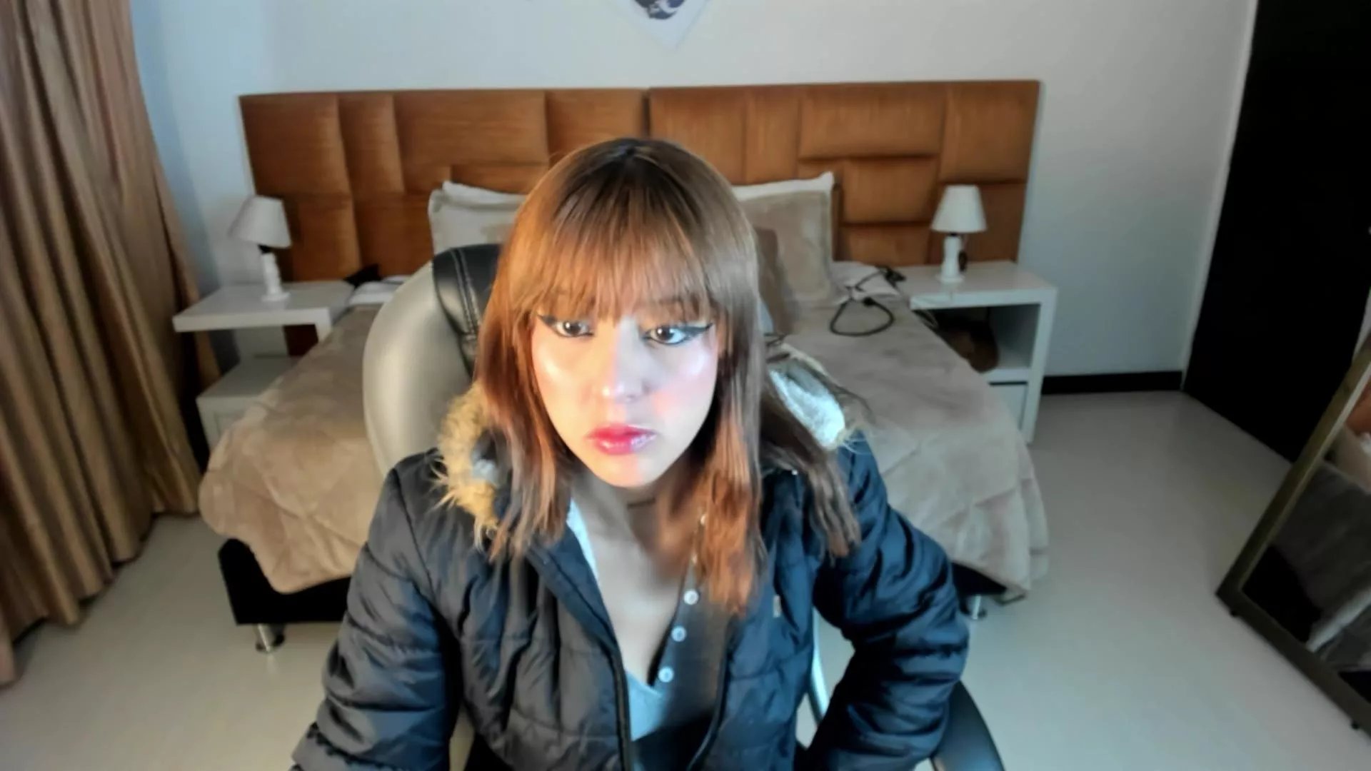 Offline katniaandmarcuz on Cam4