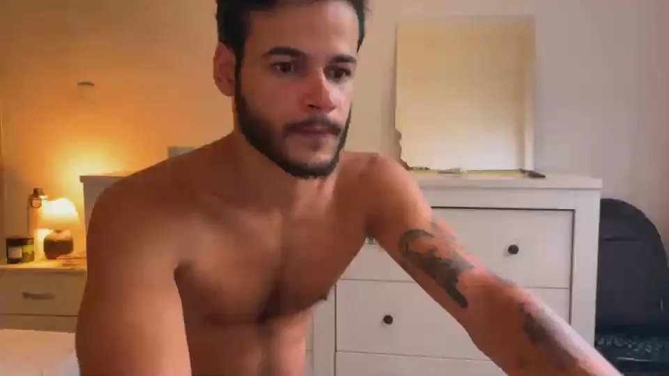 Offline LCSCERQ on Cam4