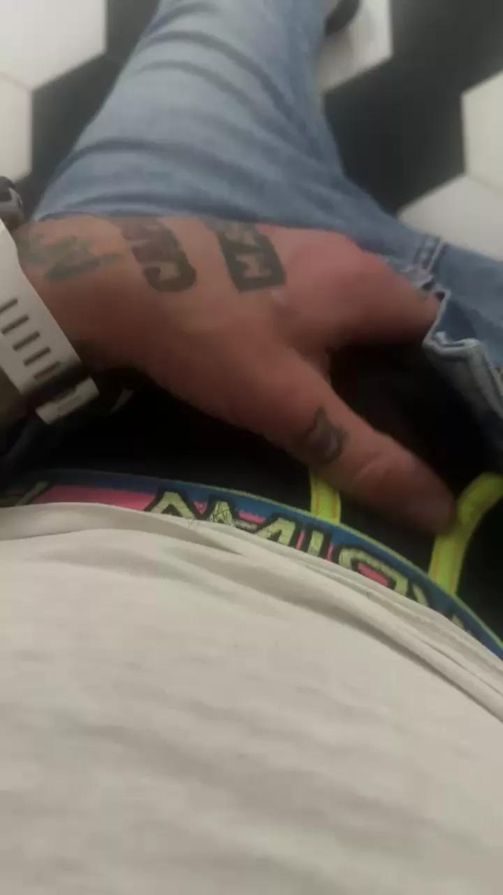 Matteoyves from Cam4
