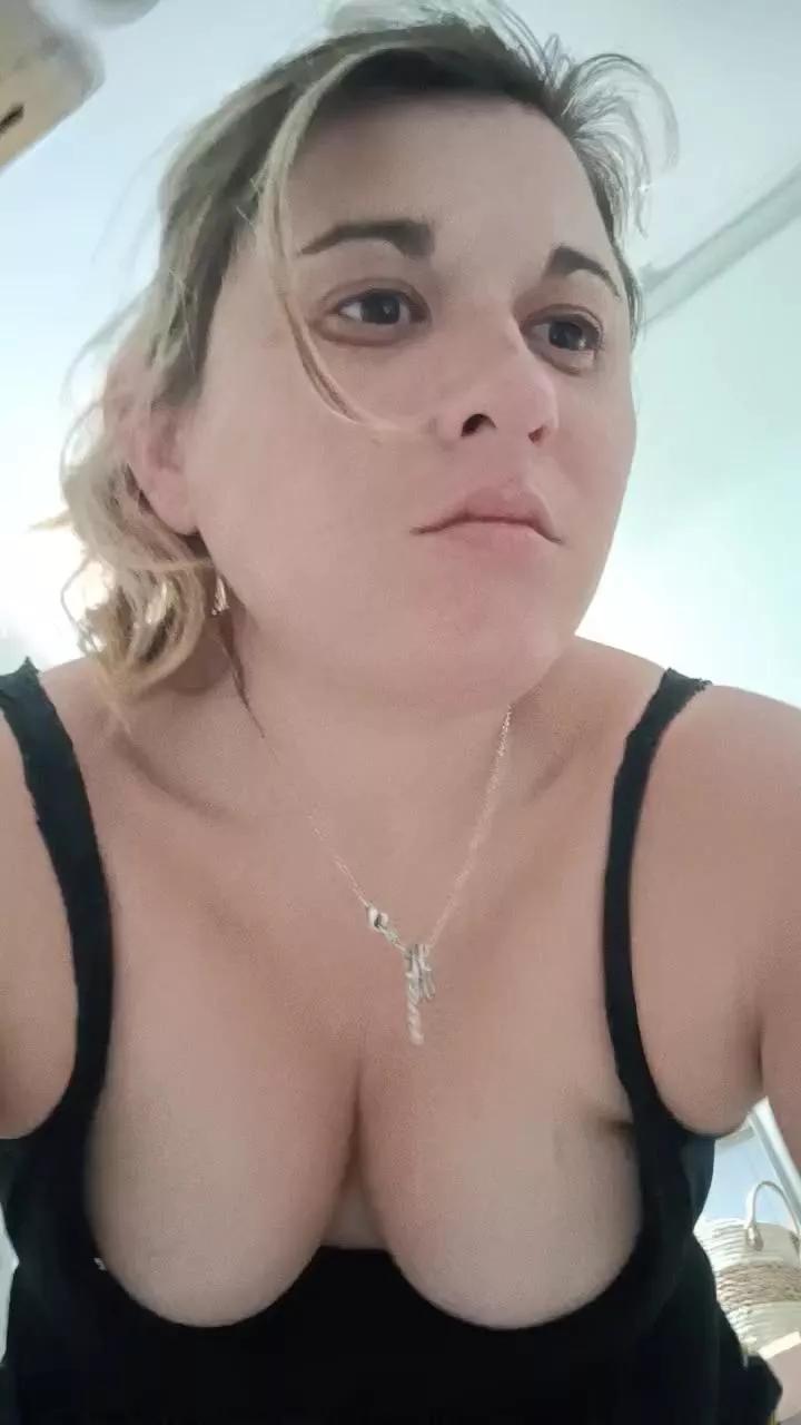 Misslili30 from Cam4