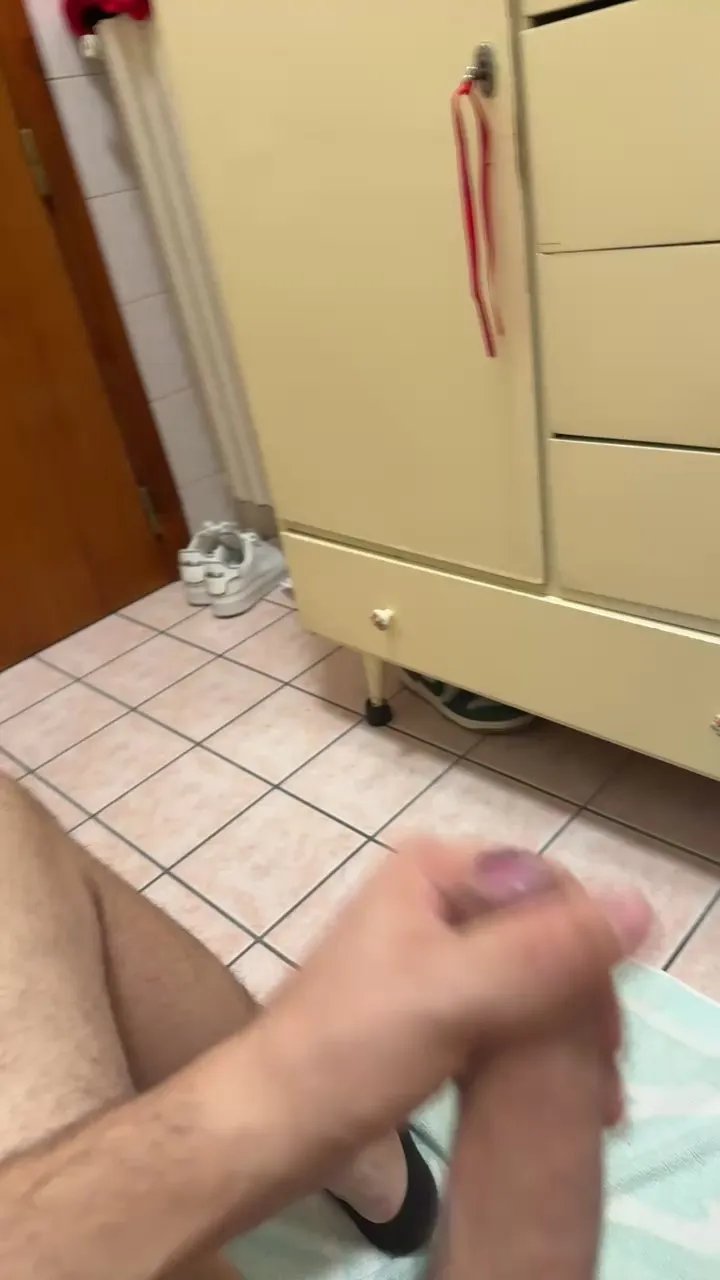 Offline nunzio_fun on Cam4