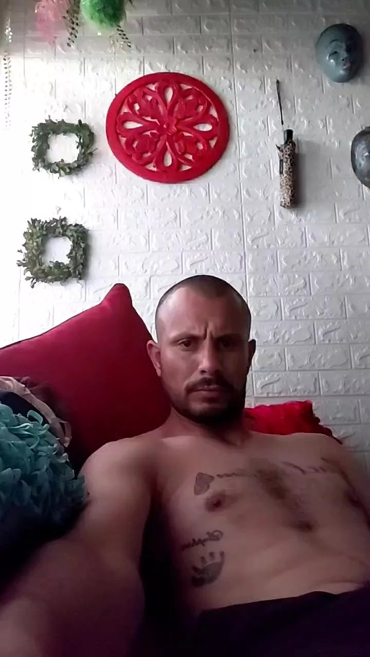 Offline oscar0206 on Cam4