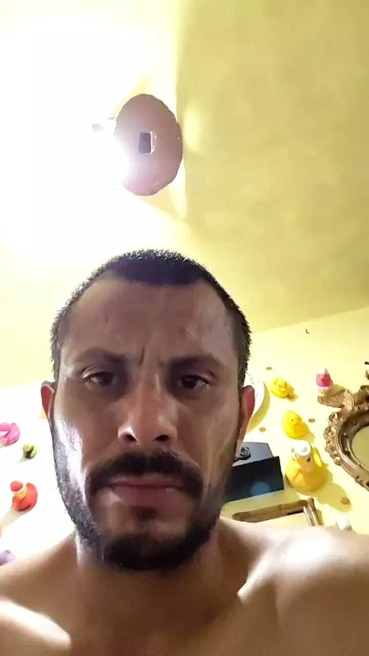 Offline oscar0206 on Cam4