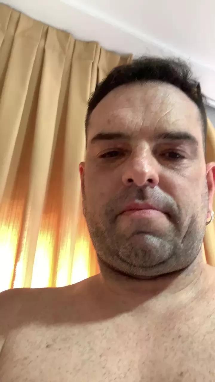 robber79 from Cam4