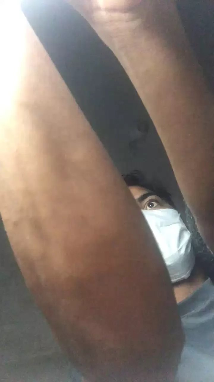 Offline romantic20 on Cam4