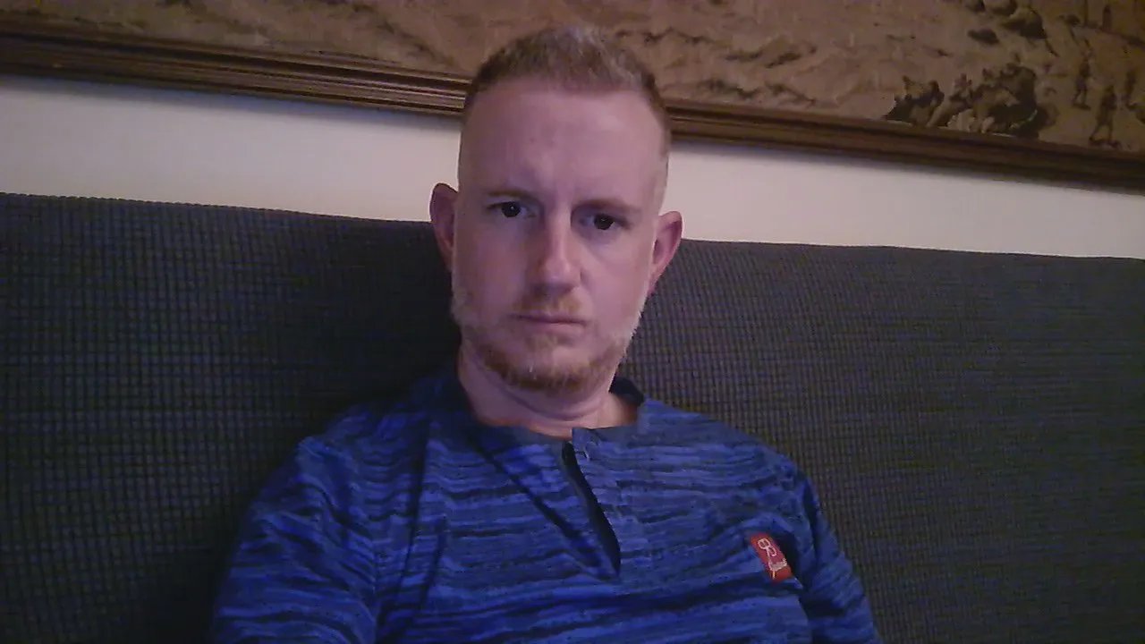 Offline Rossodisera84 on Cam4