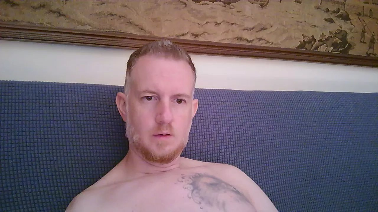 Offline Rossodisera84 on Cam4