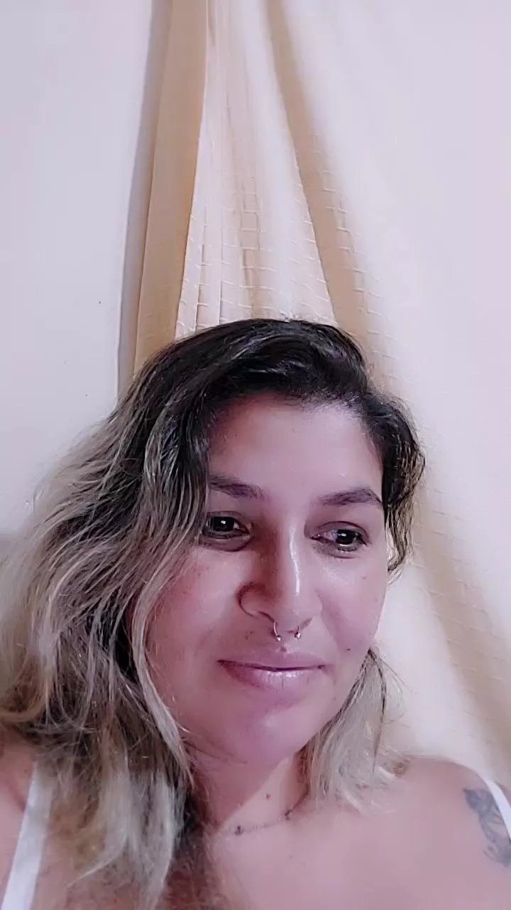 Offline sapequi_sexy on Cam4