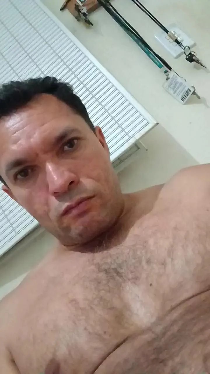 Offline Solteiroc on Cam4