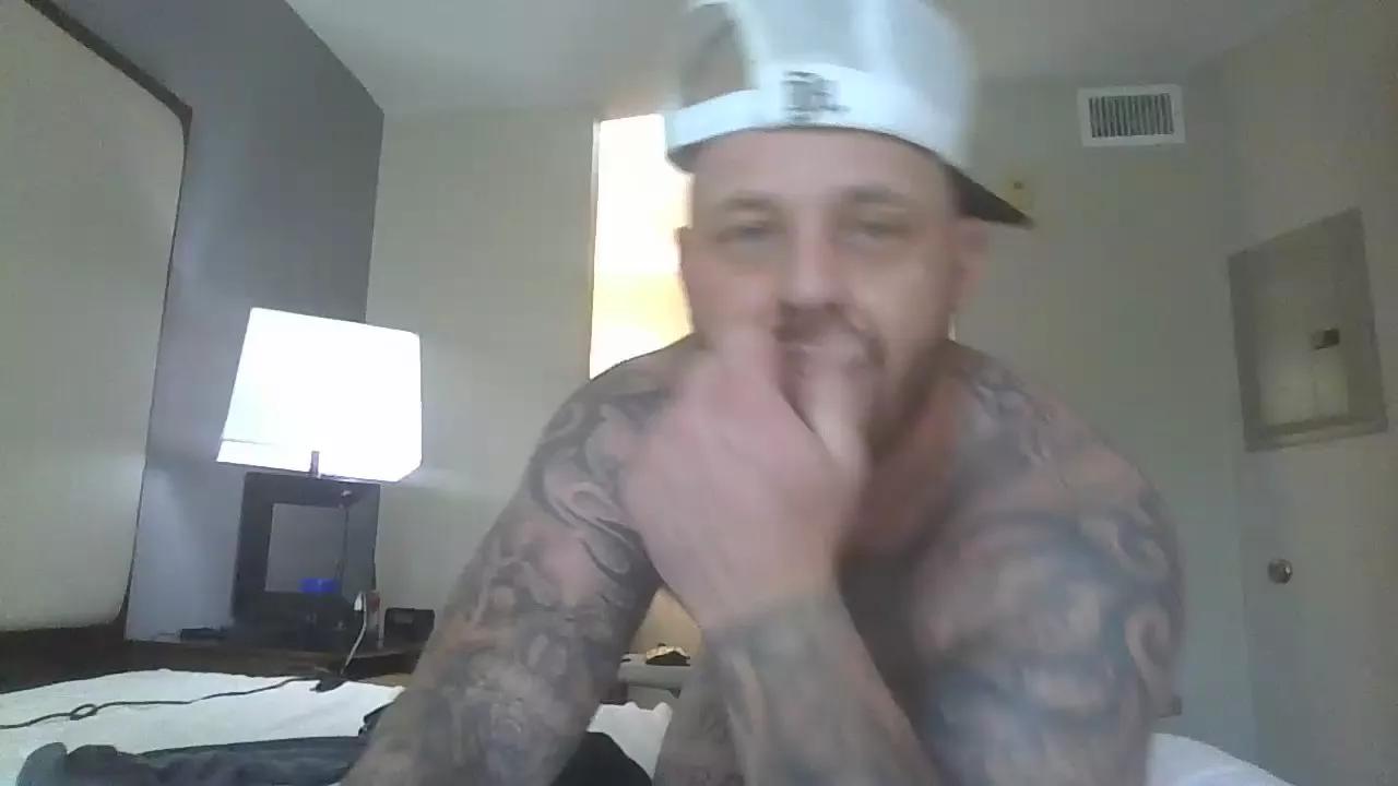 Tattooedfreak24 from Cam4