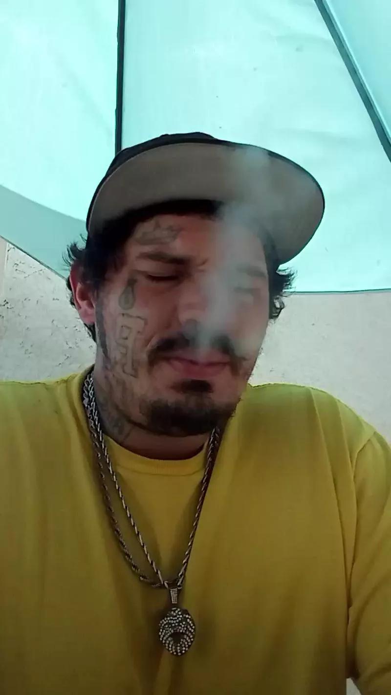 Thatguy6664 from Cam4