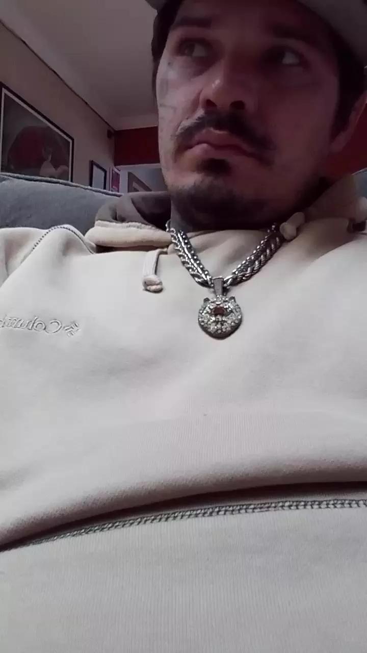 Thatguy6664 from Cam4