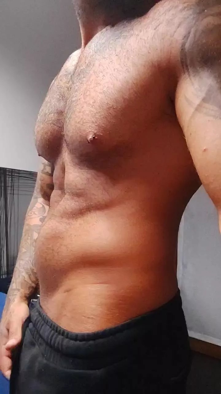 Offline toroloco87_xxx on Cam4