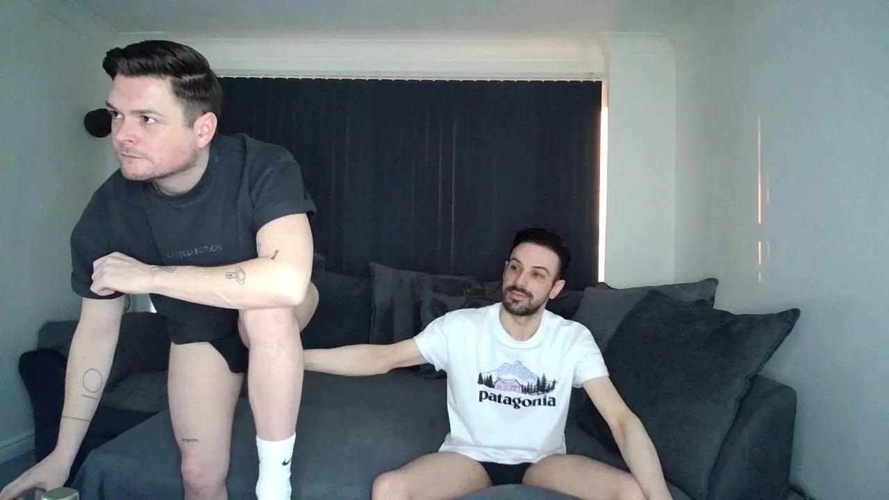 TwoTwinkHusband from Cam4