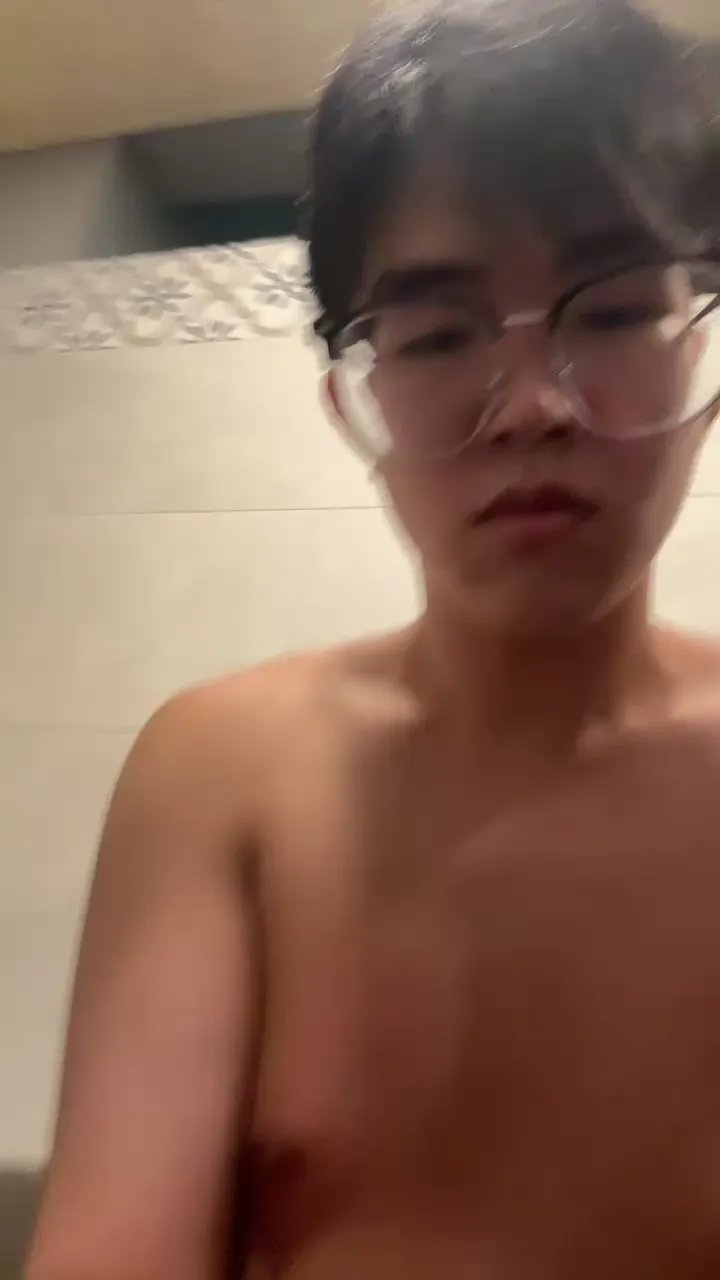 Offline TwSg_BoiBoi on Cam4