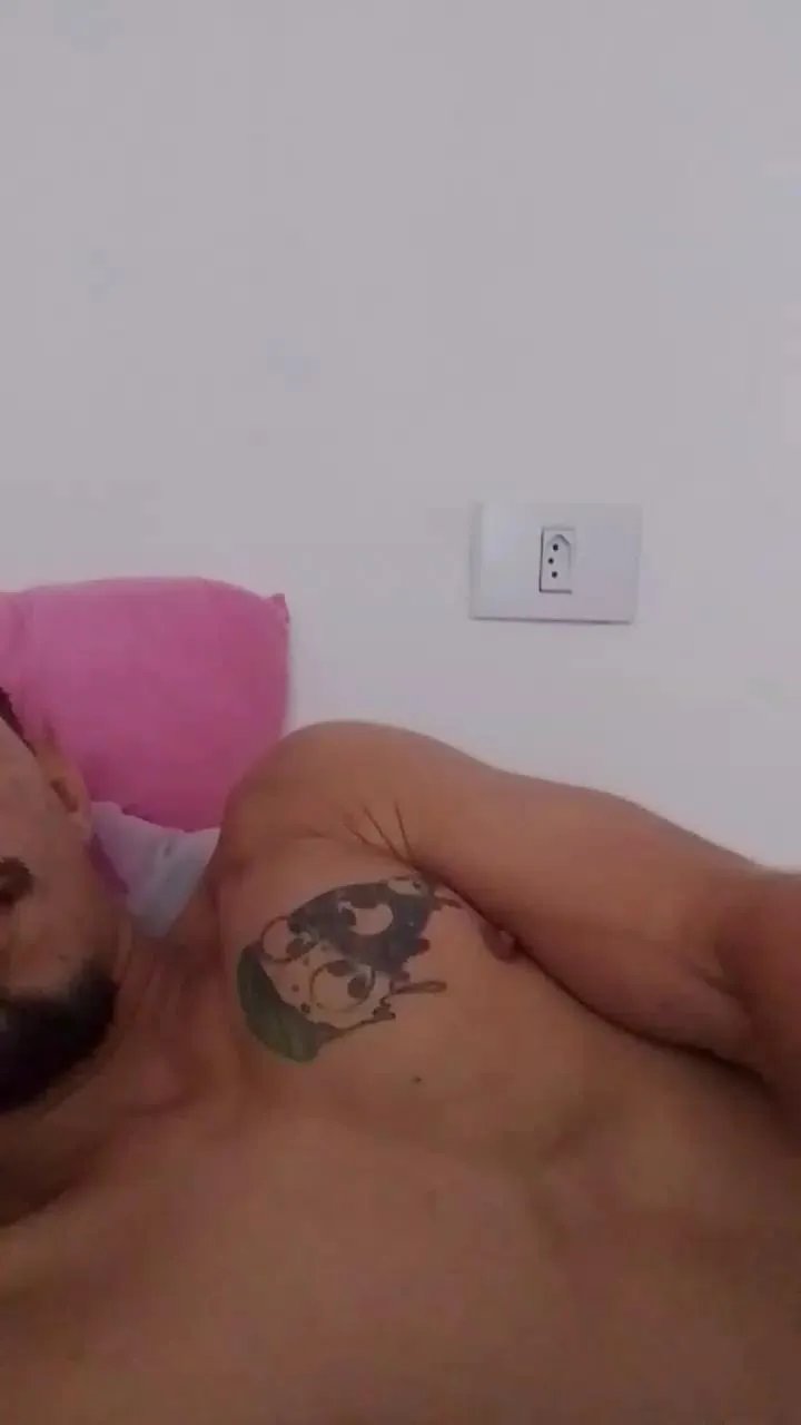 Offline victor62Go on Cam4