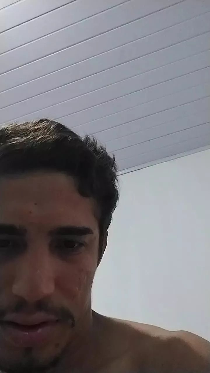 Offline victor62Go on Cam4