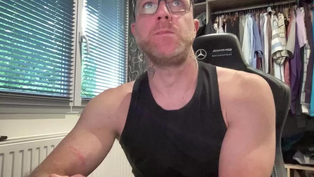 xxxironggxxx from Cam4