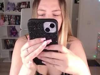 emmy-bryan from CamSoda
