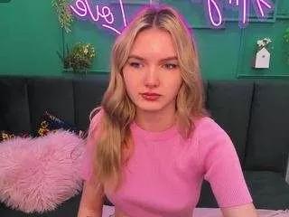evelineamore from CamSoda